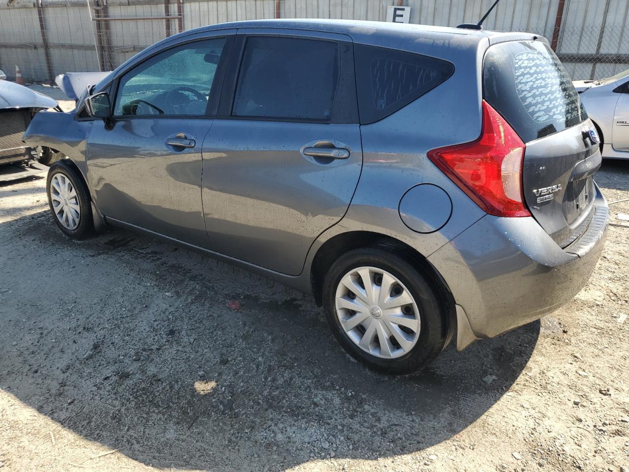 2016 Nissan Versa Note S - Фото 2