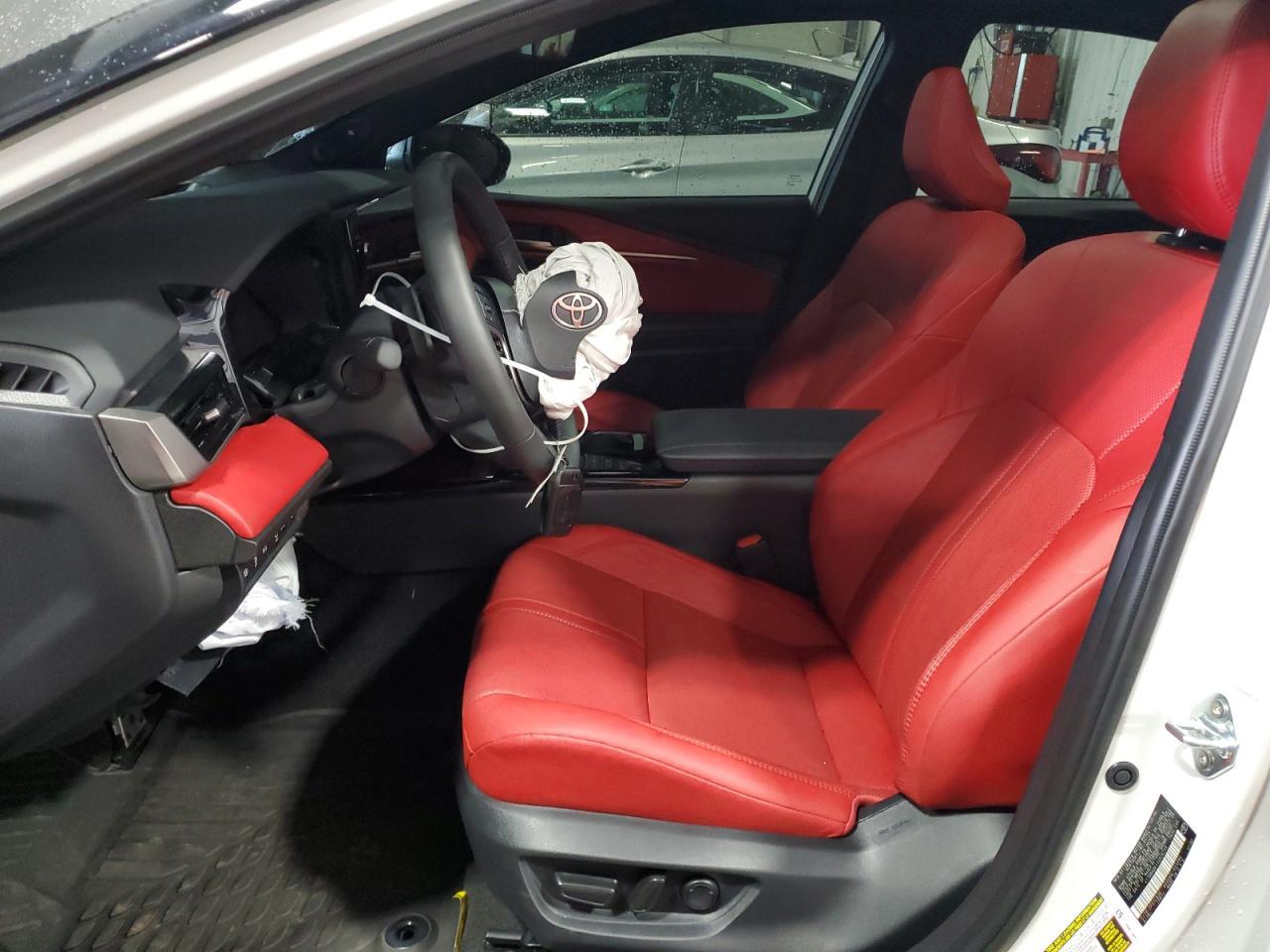 2025 Toyota Camry Xse - Image 7