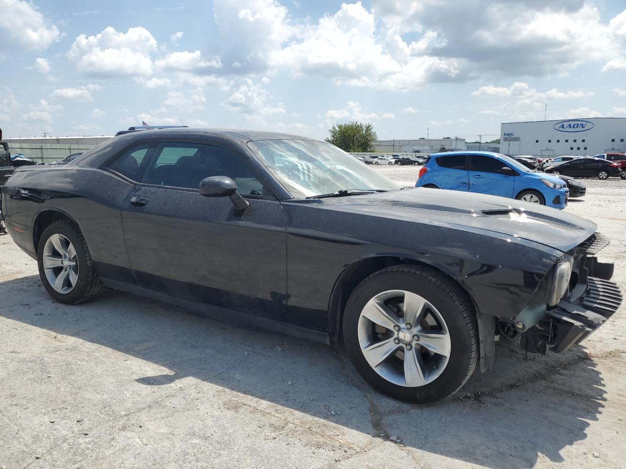 2018 Dodge Challenger Sxt - Image 4