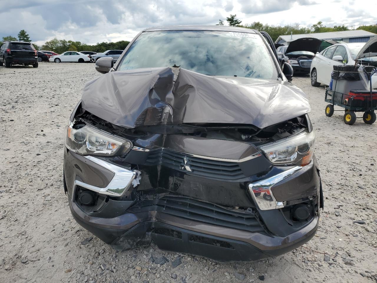 2017 Mitsubishi Outlander Sport Es - Image 5