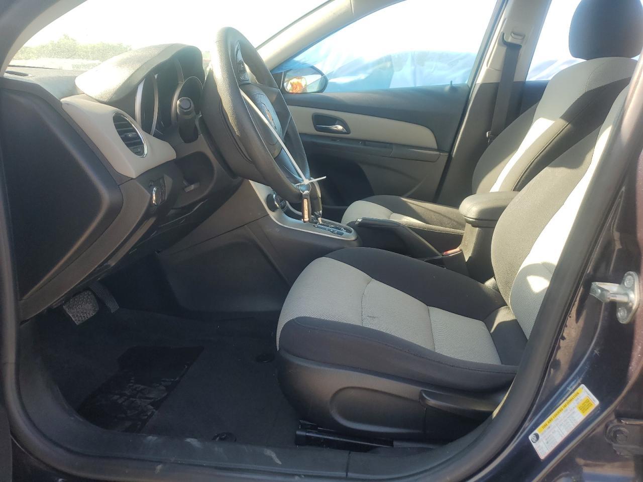 2015 Chevrolet Cruze Ls - Image 7