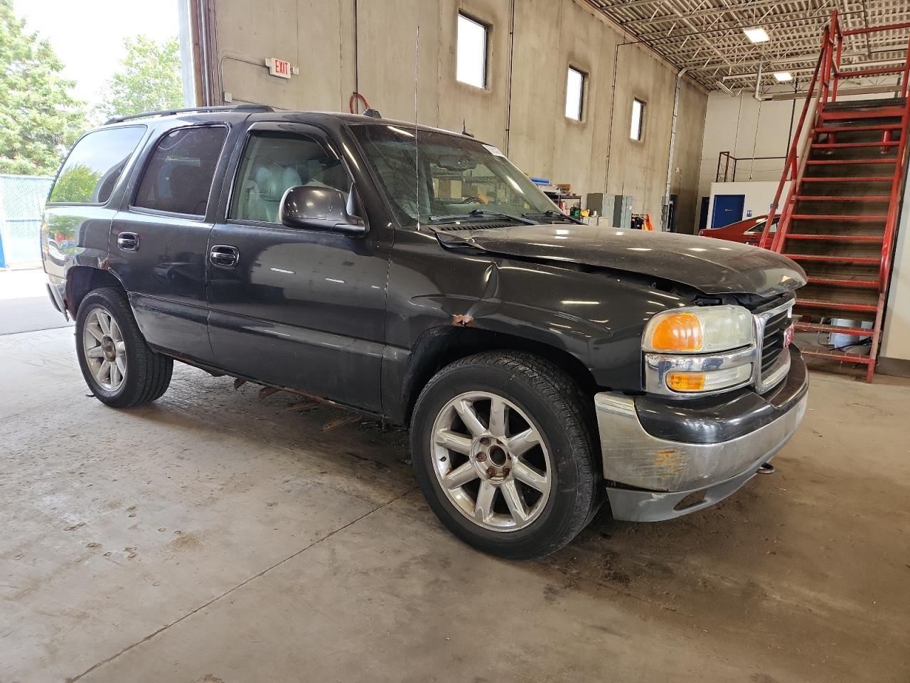 2004 GMC Yukon - Фото 4