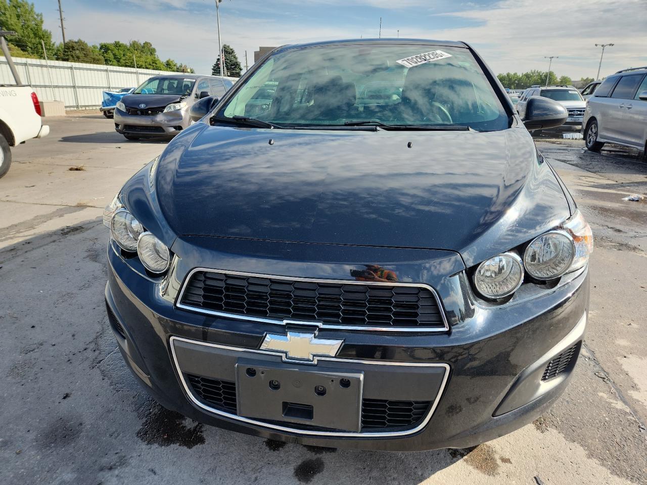 2016 Chevrolet Sonic Lt - Image 5