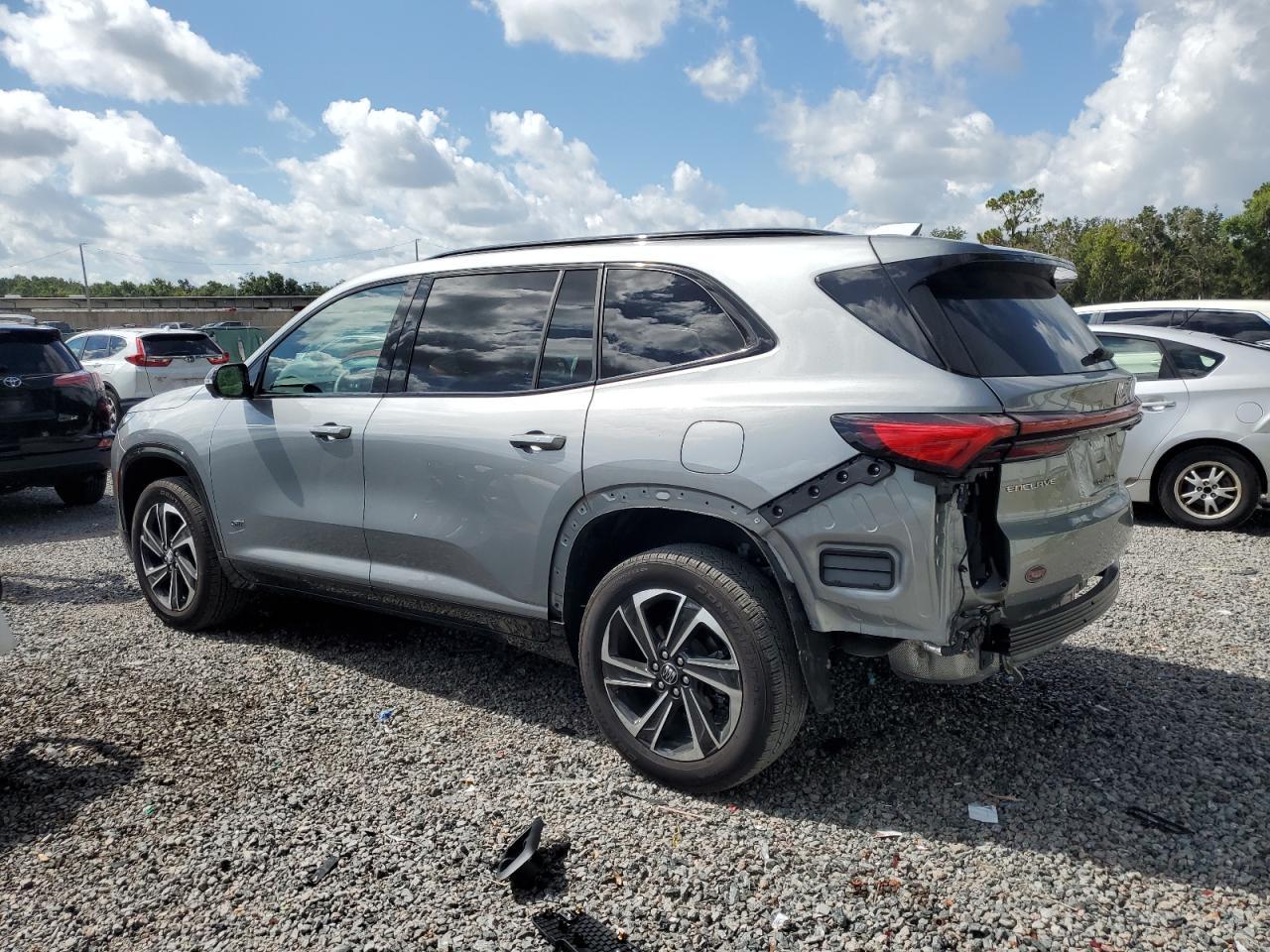 2025 Buick Enclave Sport Touring - Фото 2