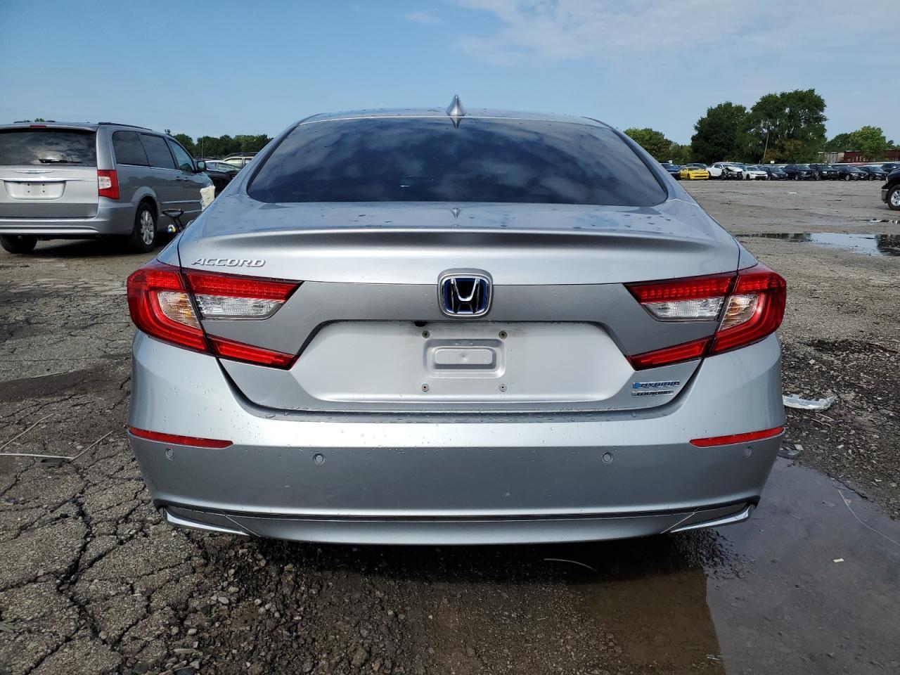 2022 Honda Accord Touring Hybrid - Фото 6