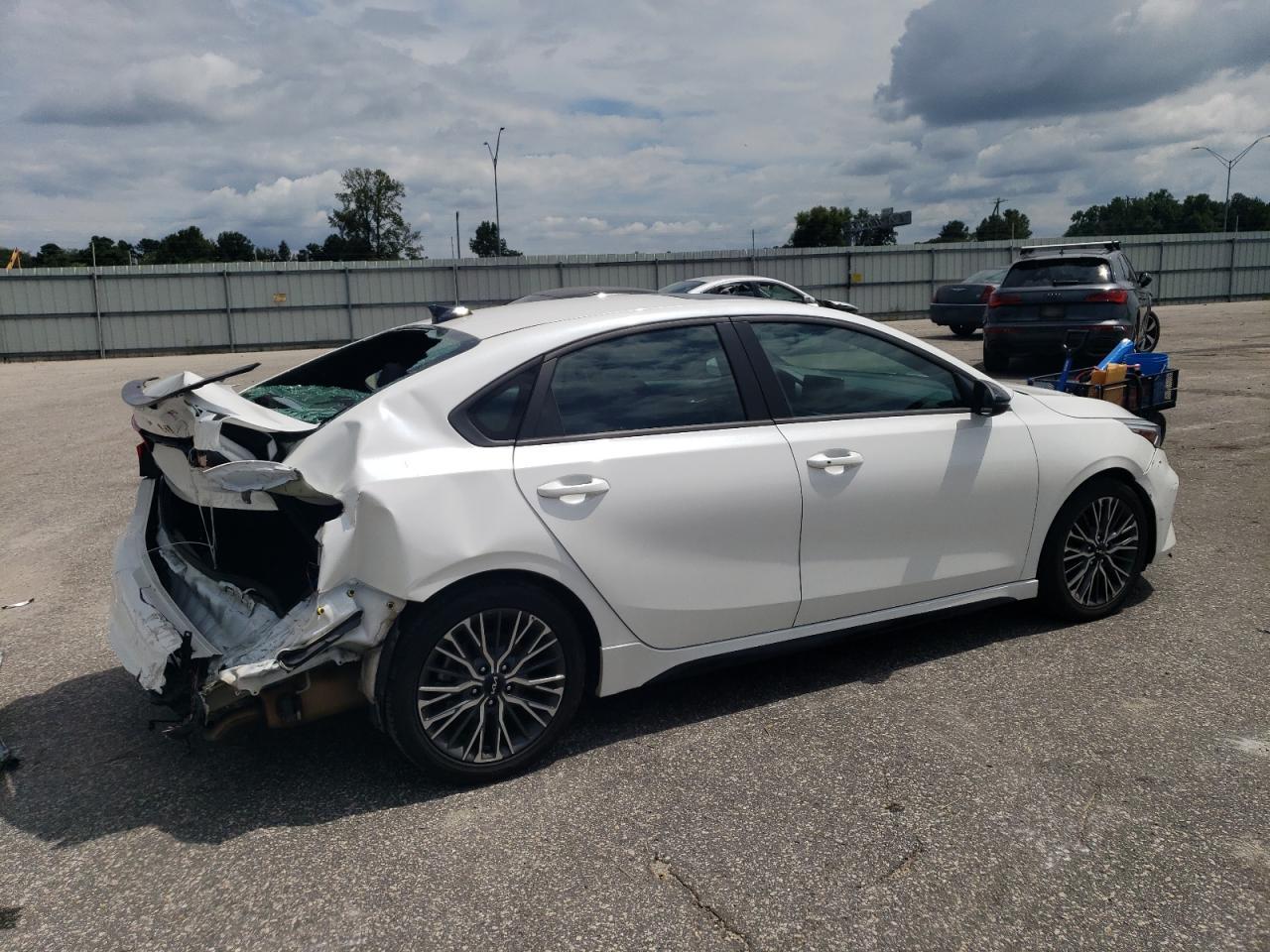 2024 Kia Forte Gt Line - Фото 3