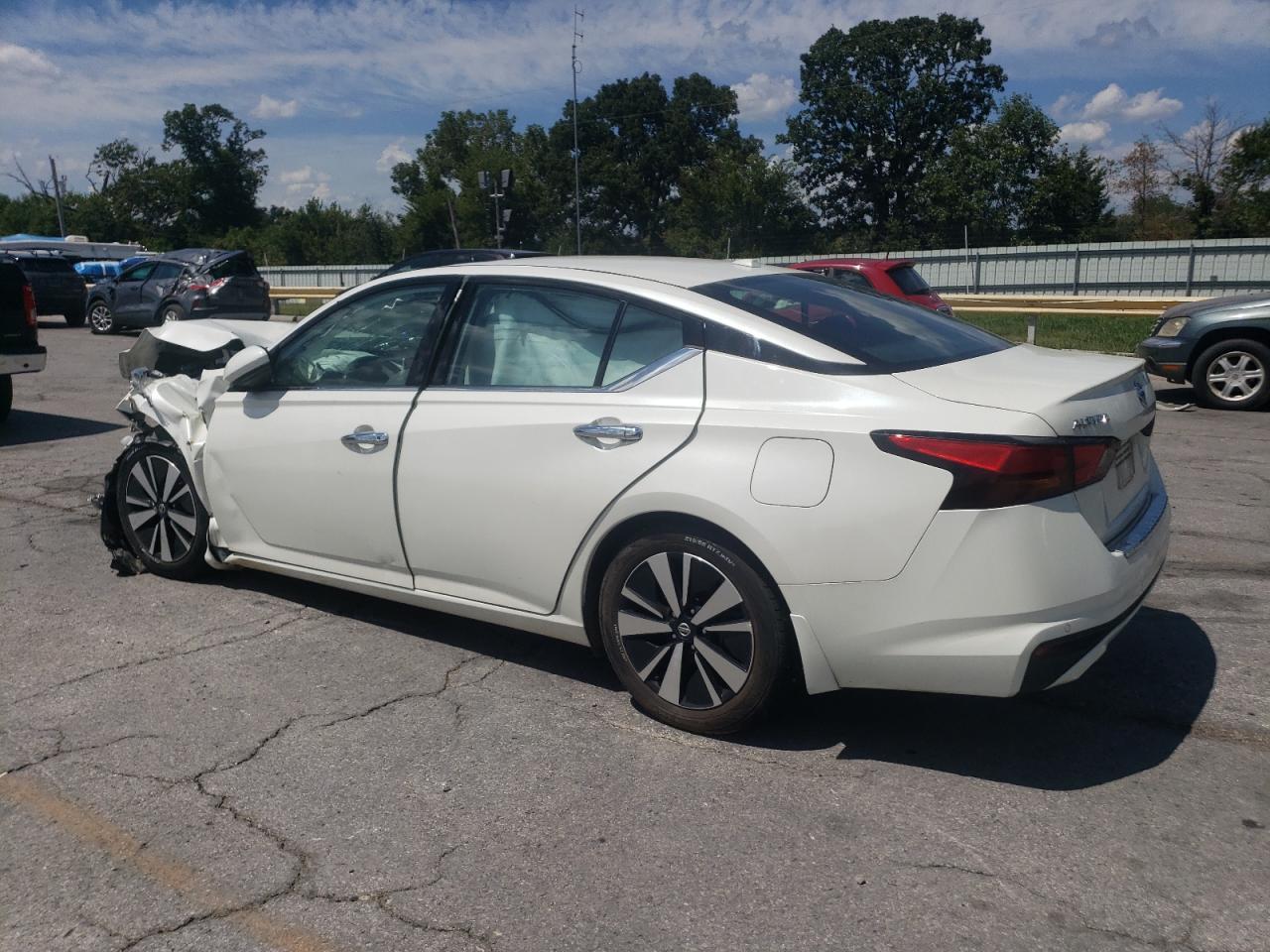 2020 Nissan Altima Sl - Фото 2