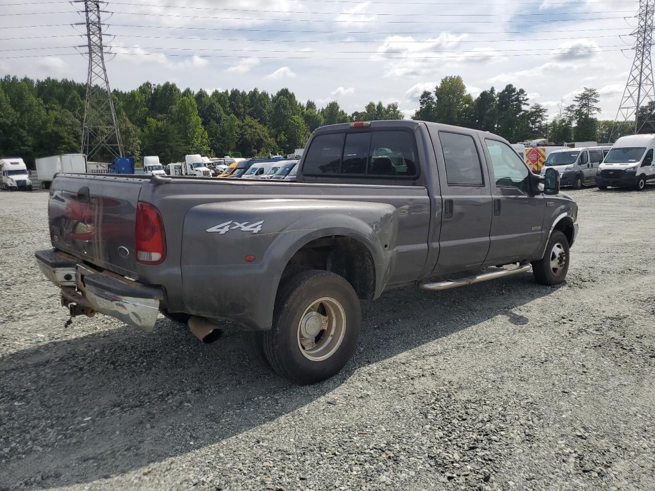 2003 Ford F350 Super Duty - Image 3