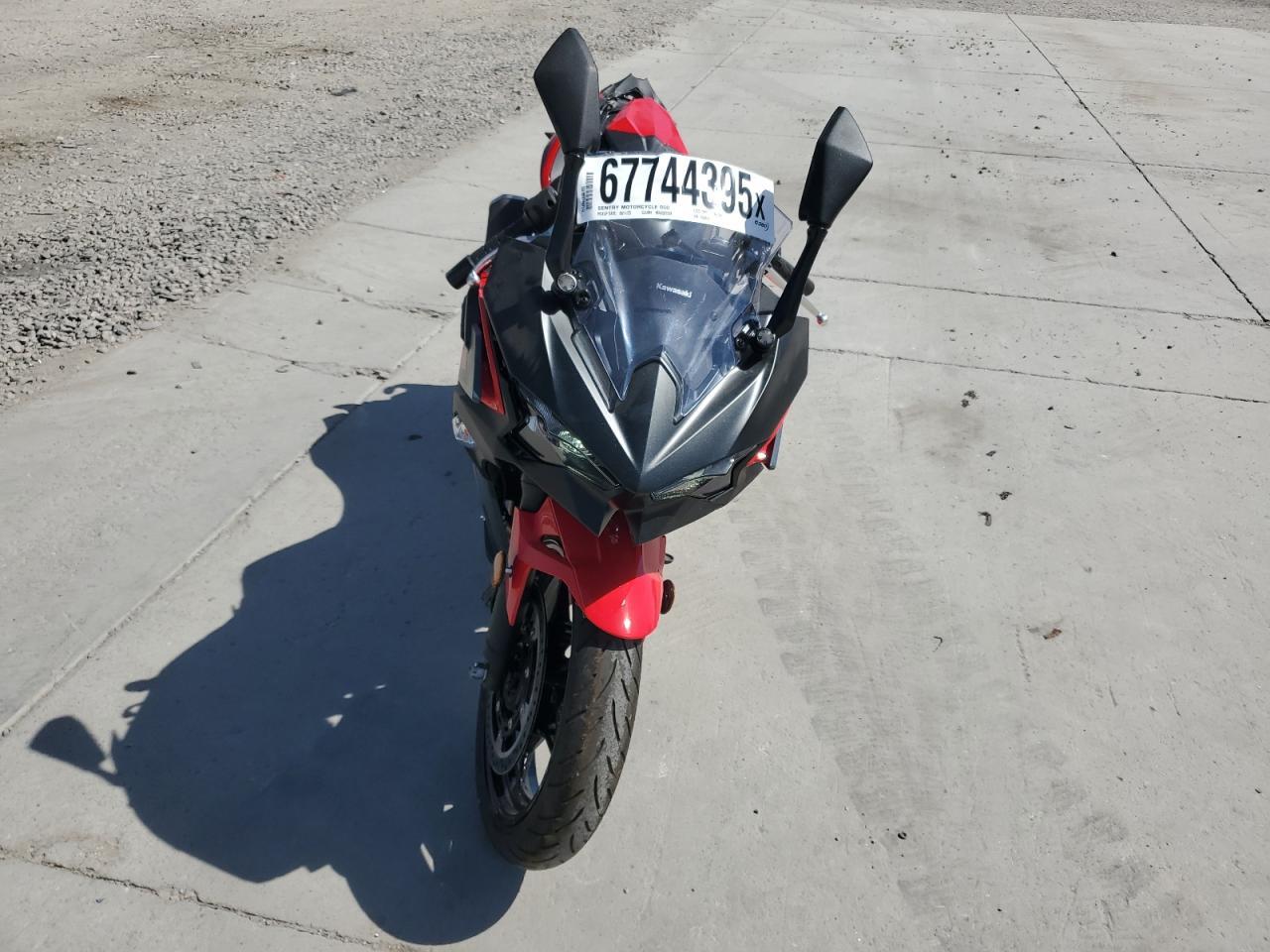 2025 Kawasaki Ex500 - Фото 2