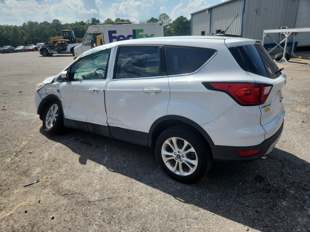 2019 Ford Escape Se - Фото 2