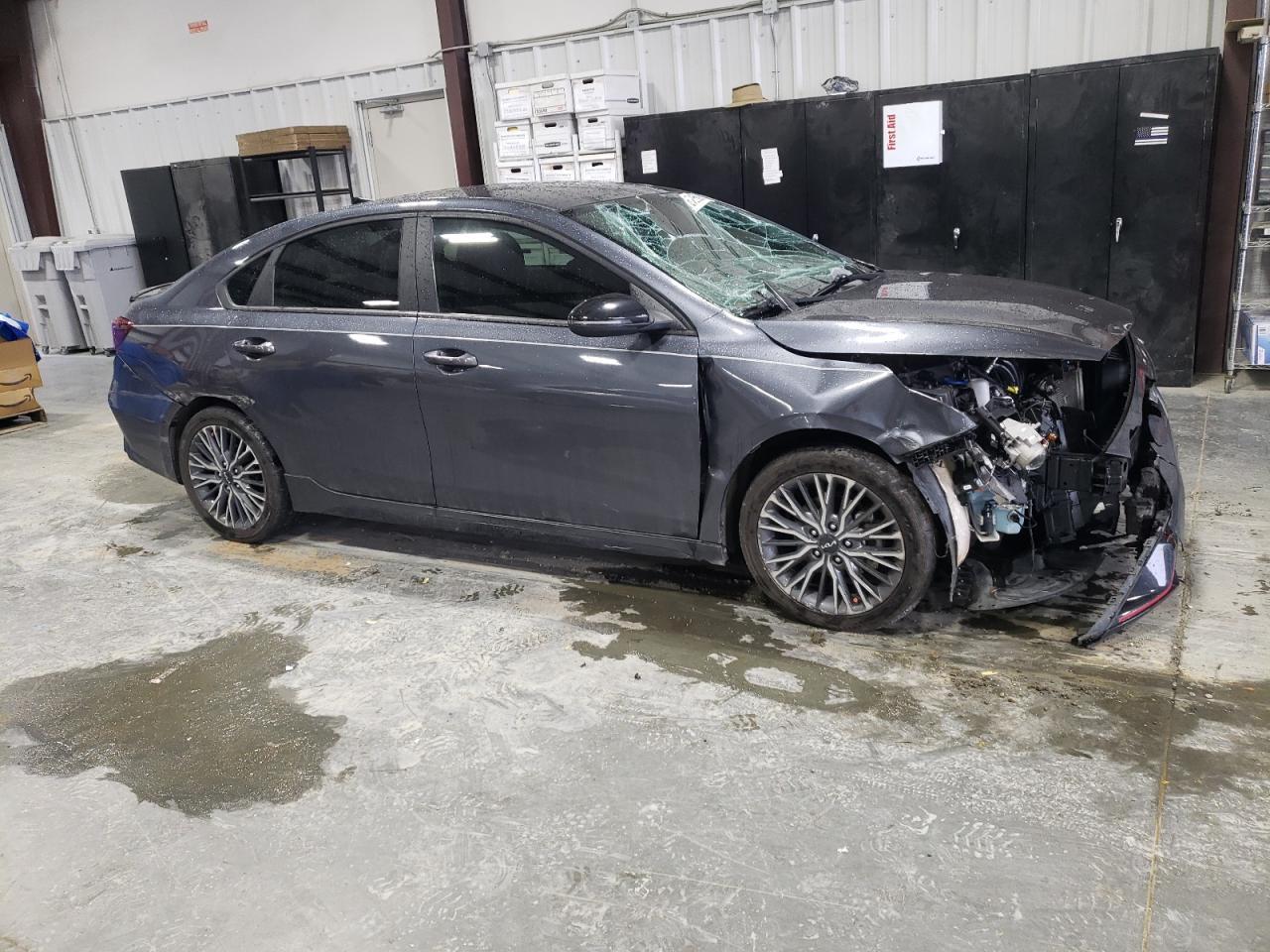 2022 Kia Forte Gt Line - Фото 4