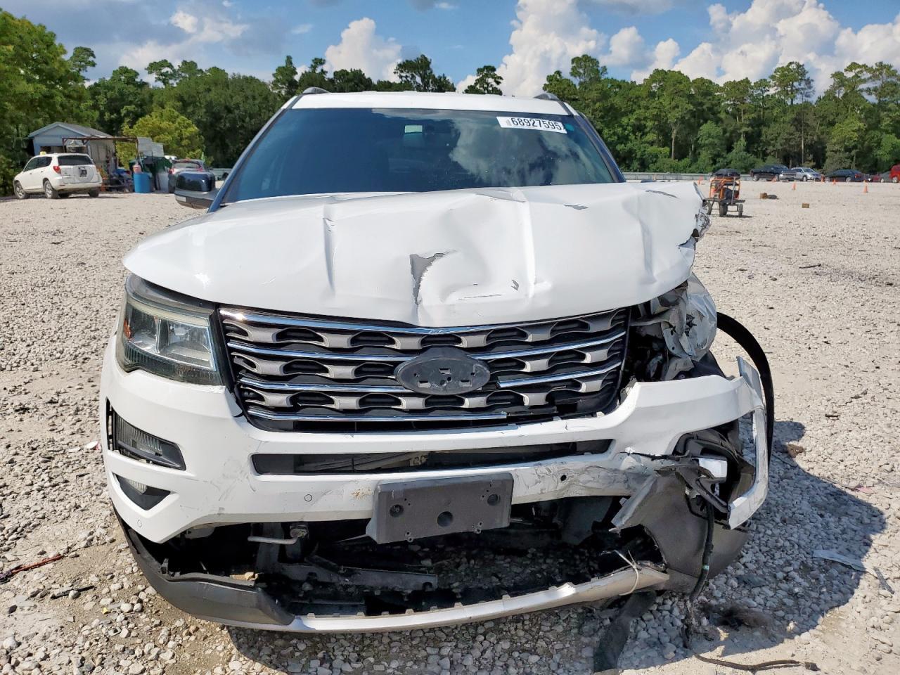 2017 Ford Explorer Xlt - Image 5