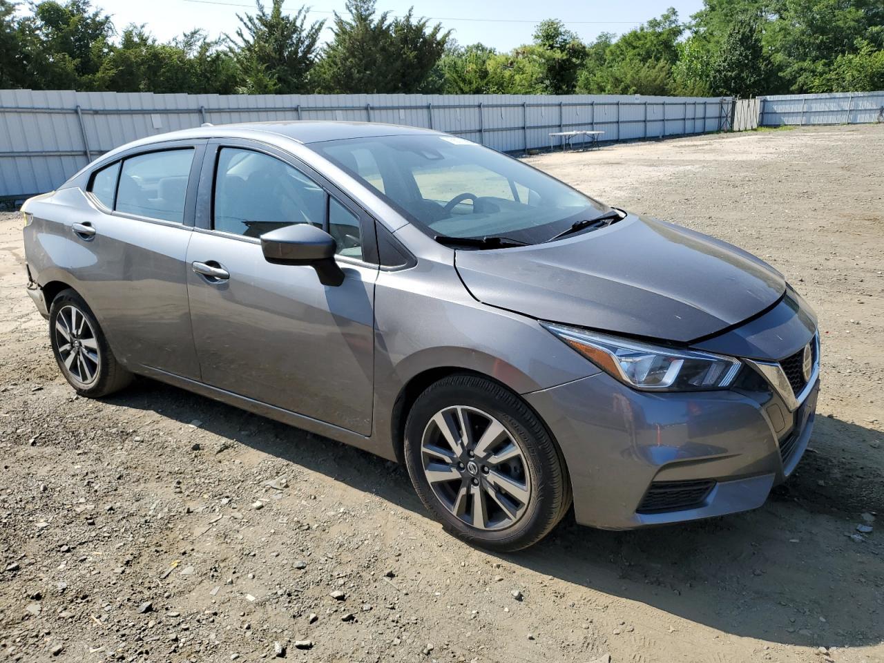 2022 Nissan Versa Sv - Image 4