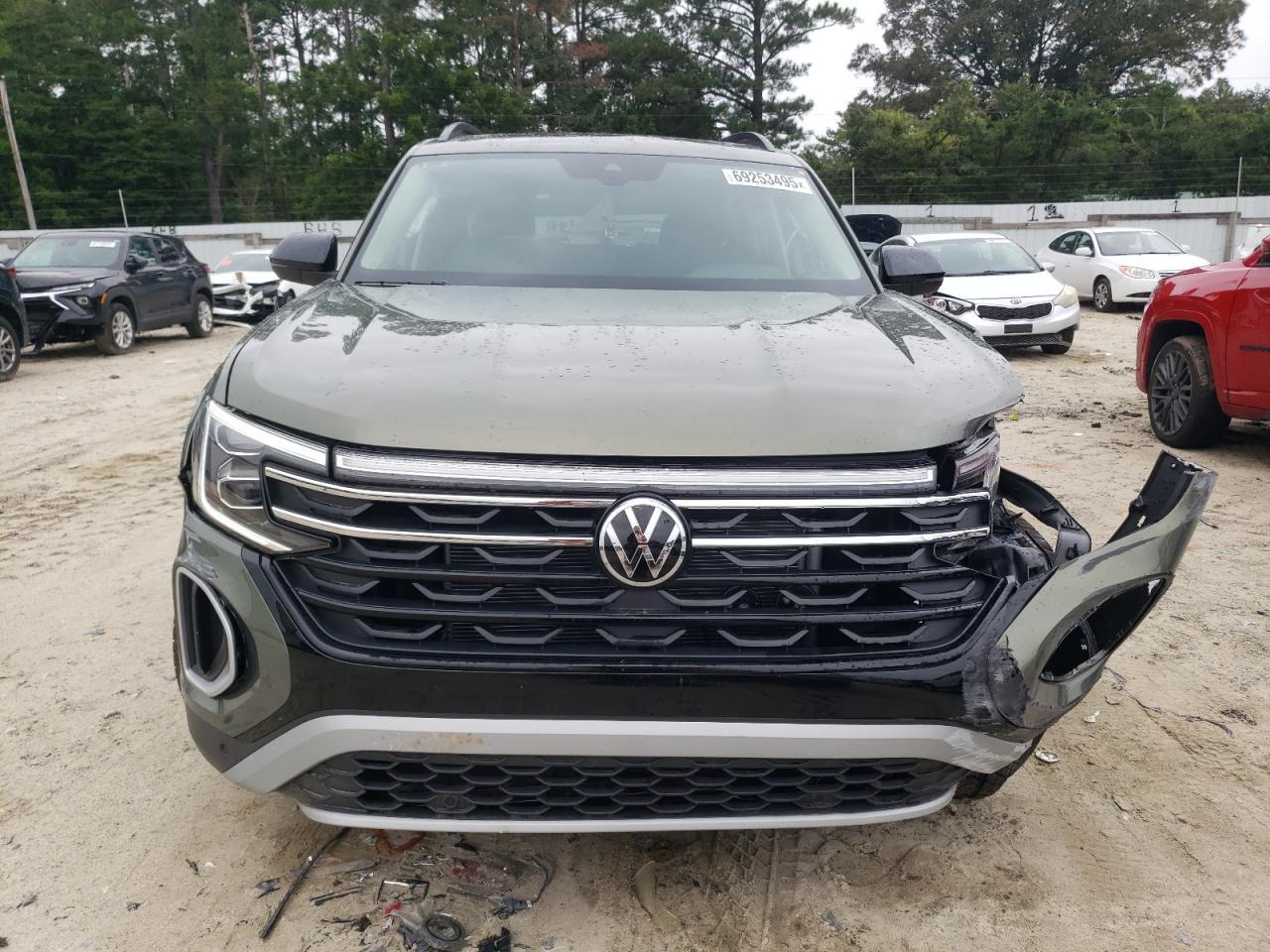 2025 Volkswagen Atlas Peak Edition Se - Image 5