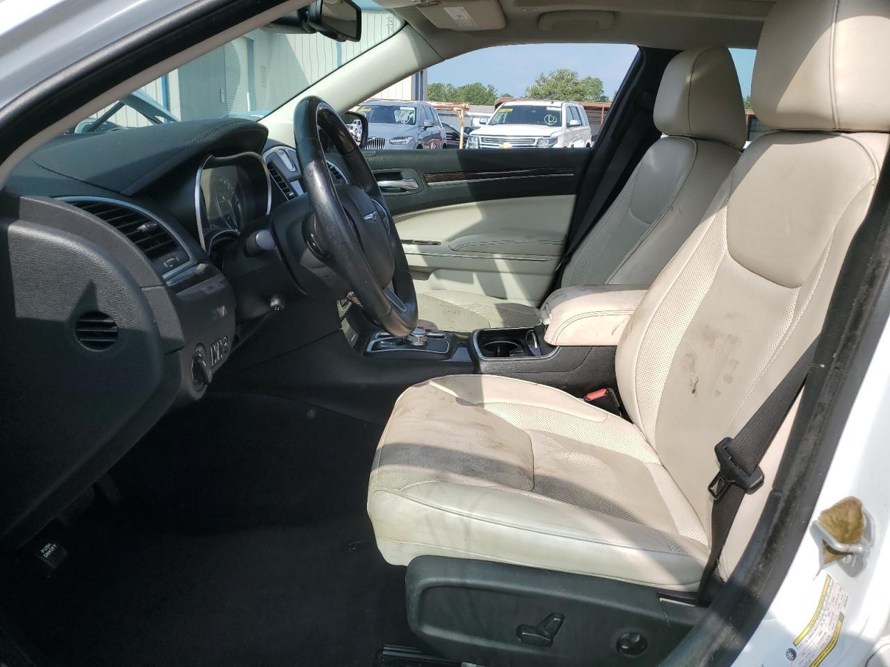 2018 Chrysler 300 Limited - Фото 7