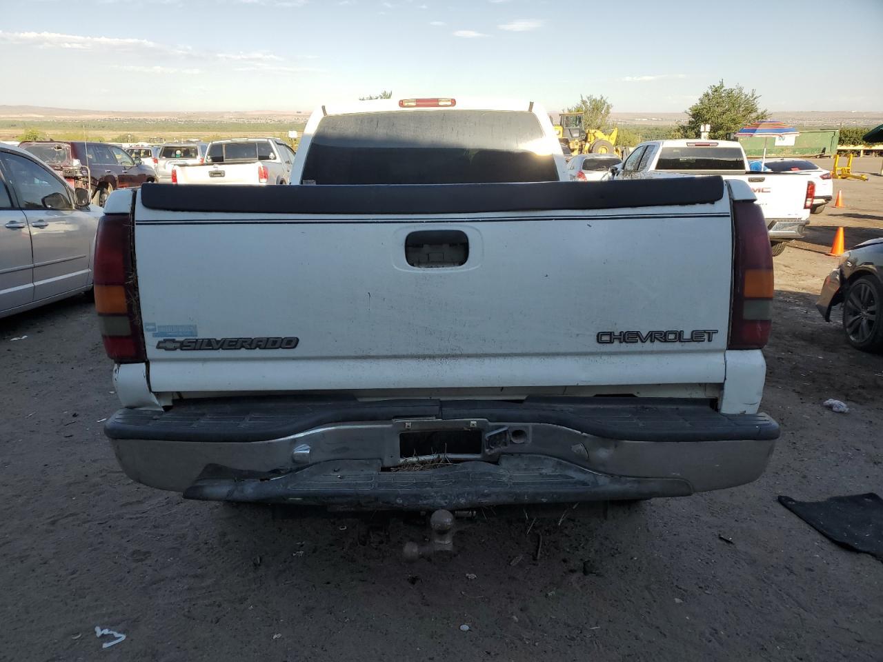 2002 Chevrolet Silverado C2500 Heavy Duty - Image 6