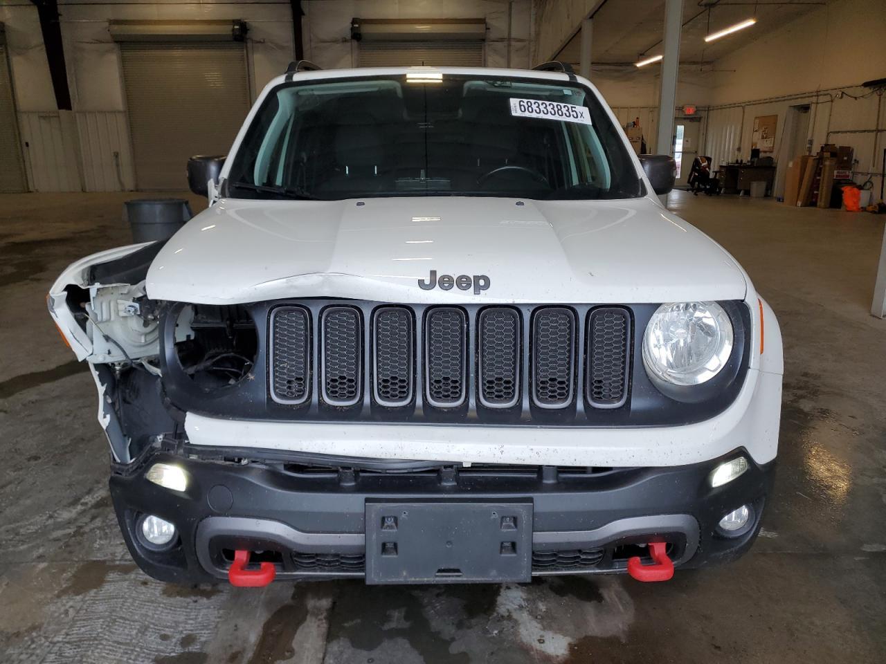 2018 Jeep Renegade Trailhawk - Image 5