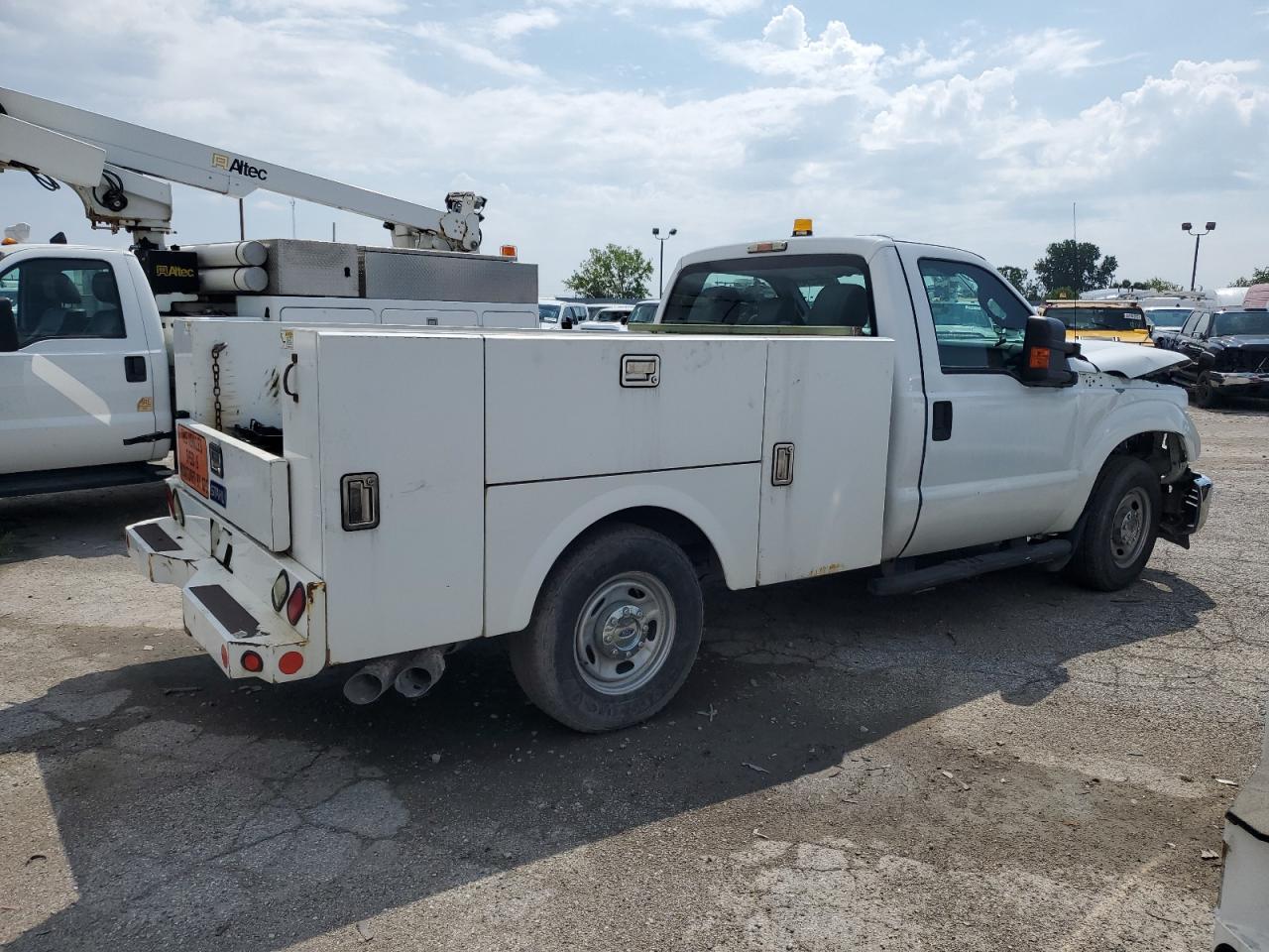 2016 Ford F250 Super Duty - Image 3