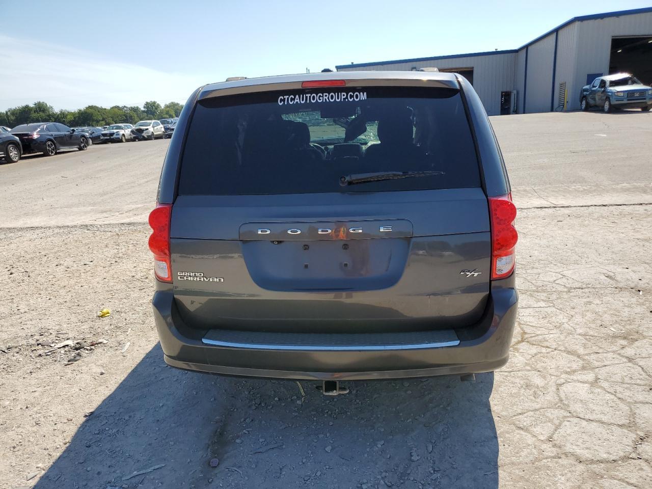 2015 Dodge Grand Caravan R/T - Image 6