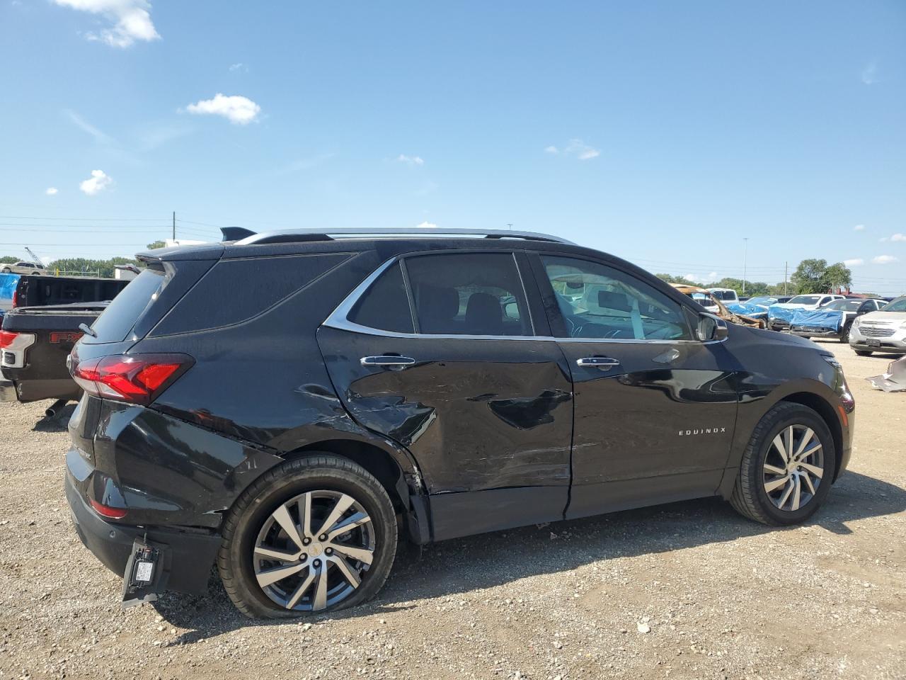 2023 Chevrolet Equinox Premier - Image 3