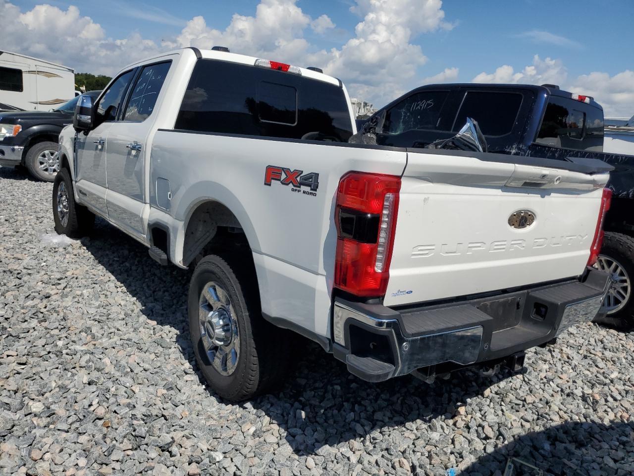 2024 Ford F350 Super Duty - Фото 2