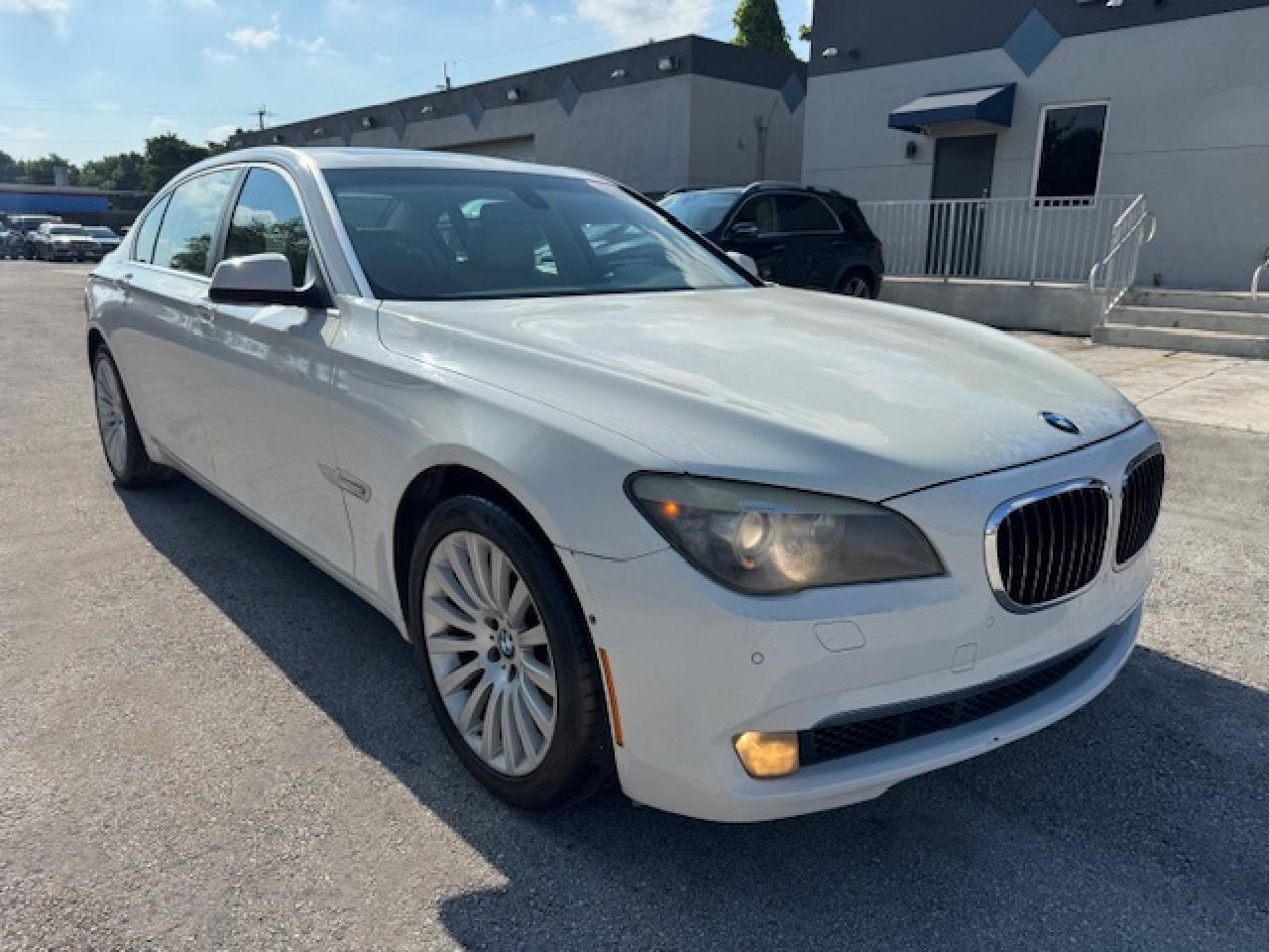 2009 BMW 750 Li - Фото 4