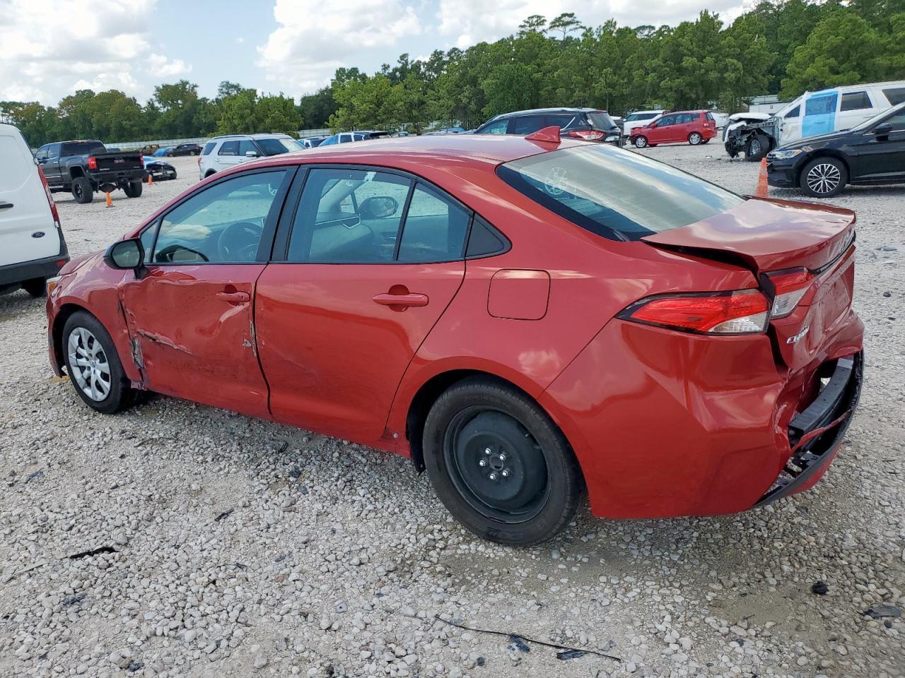 2021 Toyota Corolla Le - Фото 2