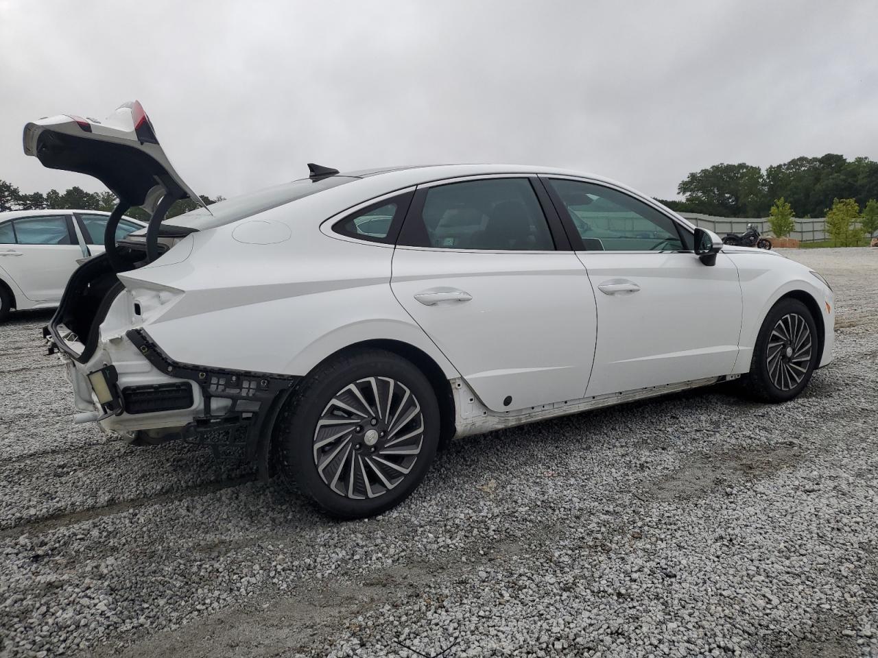 2023 Hyundai Sonata Hybrid - Фото 3