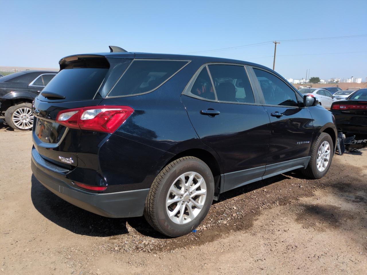 2020 Chevrolet Equinox Ls - Фото 3