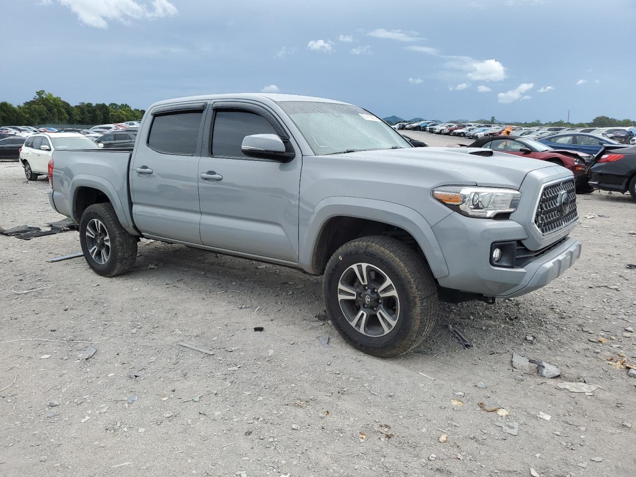 2018 Toyota Tacoma Double Cab - Фото 4
