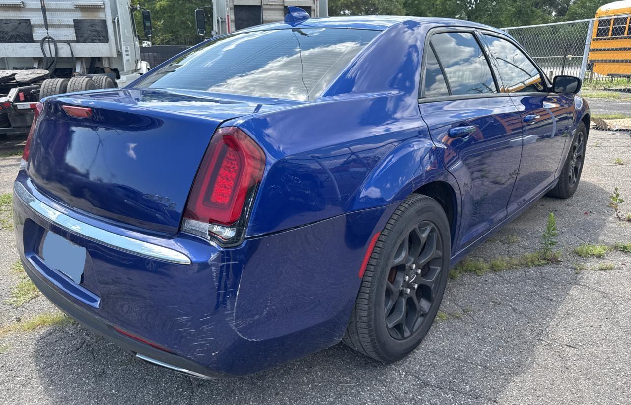 2019 Chrysler 300 S - Фото 4