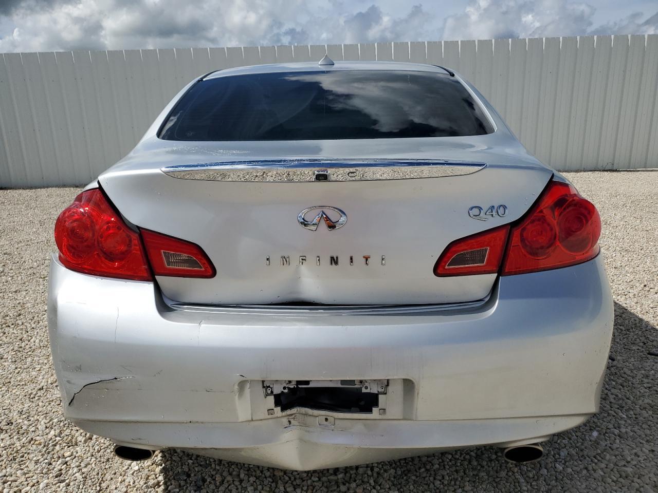 2015 Infiniti Q40 - Фото 6