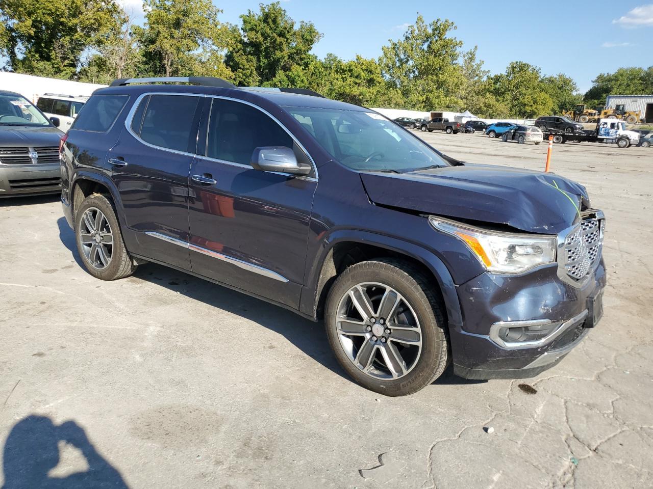 2019 GMC Acadia Denali - Фото 4