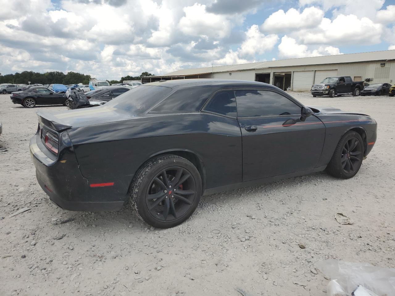 2018 Dodge Challenger Sxt - Image 3