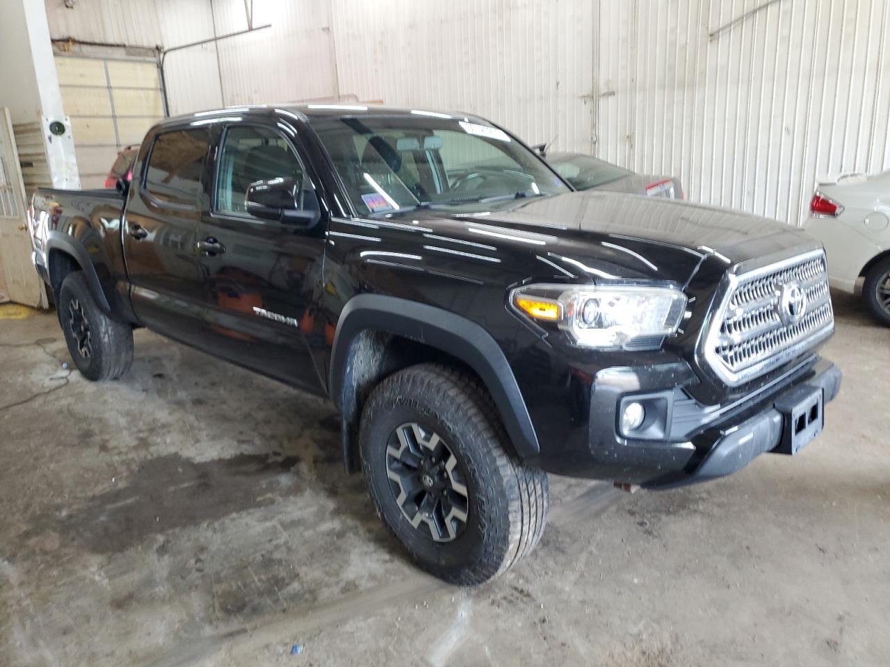 2017 Toyota Tacoma Double Cab - Фото 4
