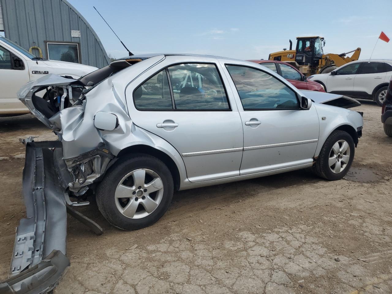 2005 Volkswagen Jetta Gls - Фото 3