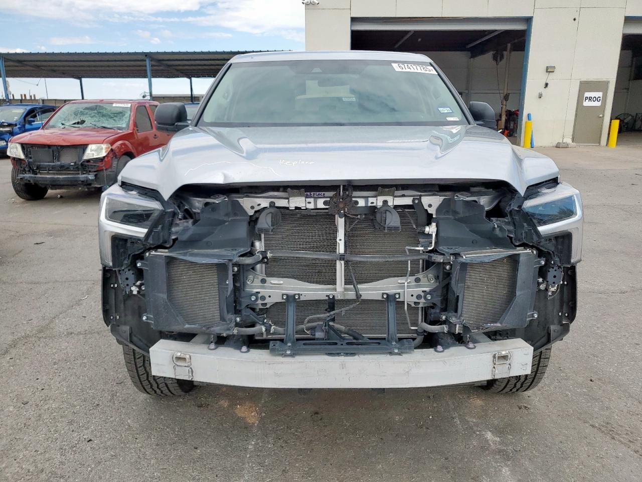 2024 Toyota Tundra Crewmax Sr - Image 5