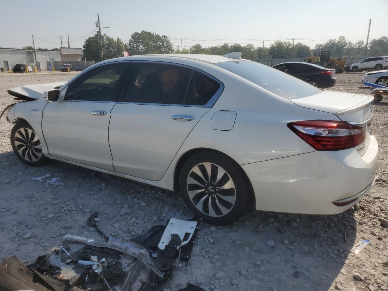 2017 Honda Accord Hybrid - Image 2