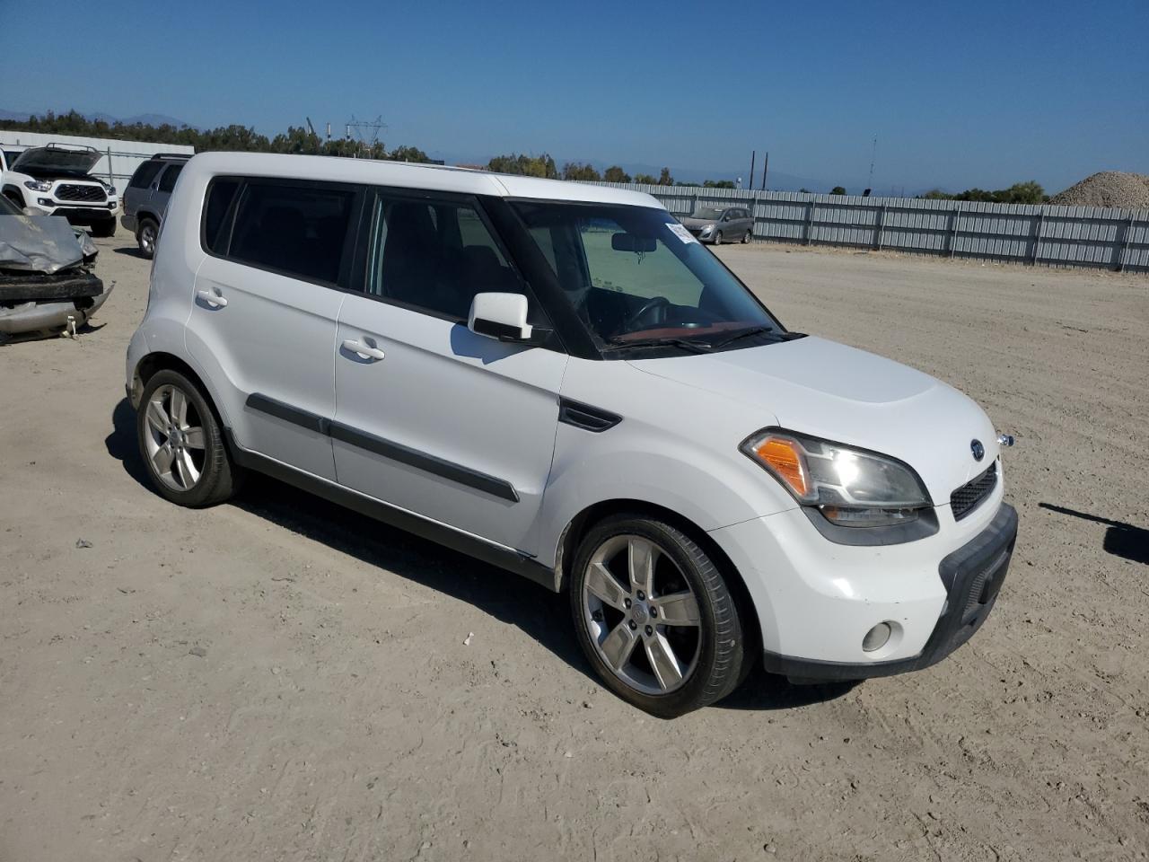 2011 Kia Soul + - Image 4
