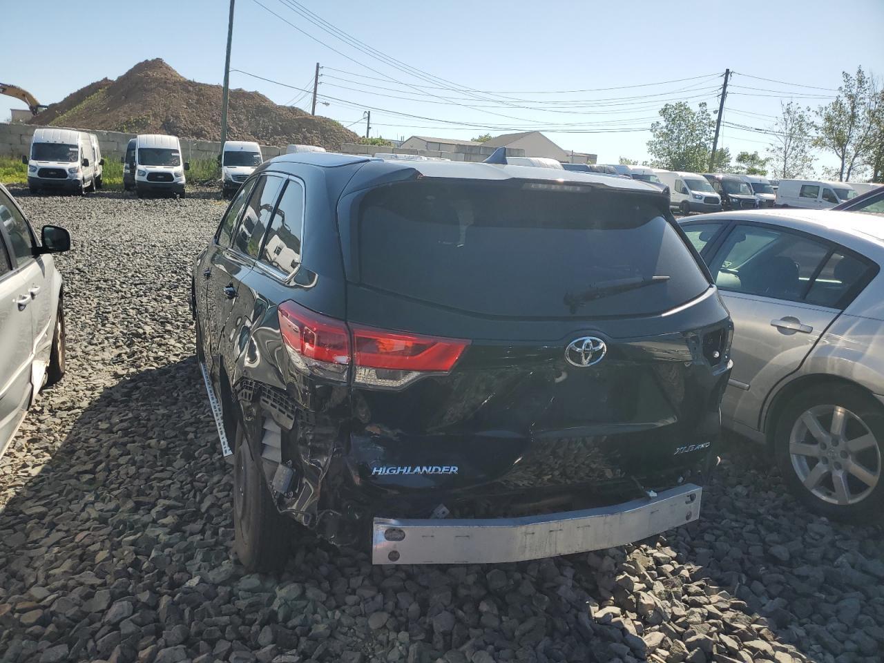 2018 Toyota Highlander Se - Фото 6
