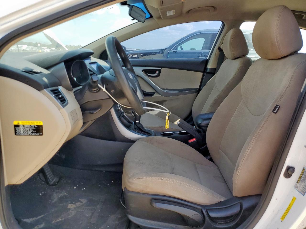 2016 Hyundai Elantra Se - Фото 7