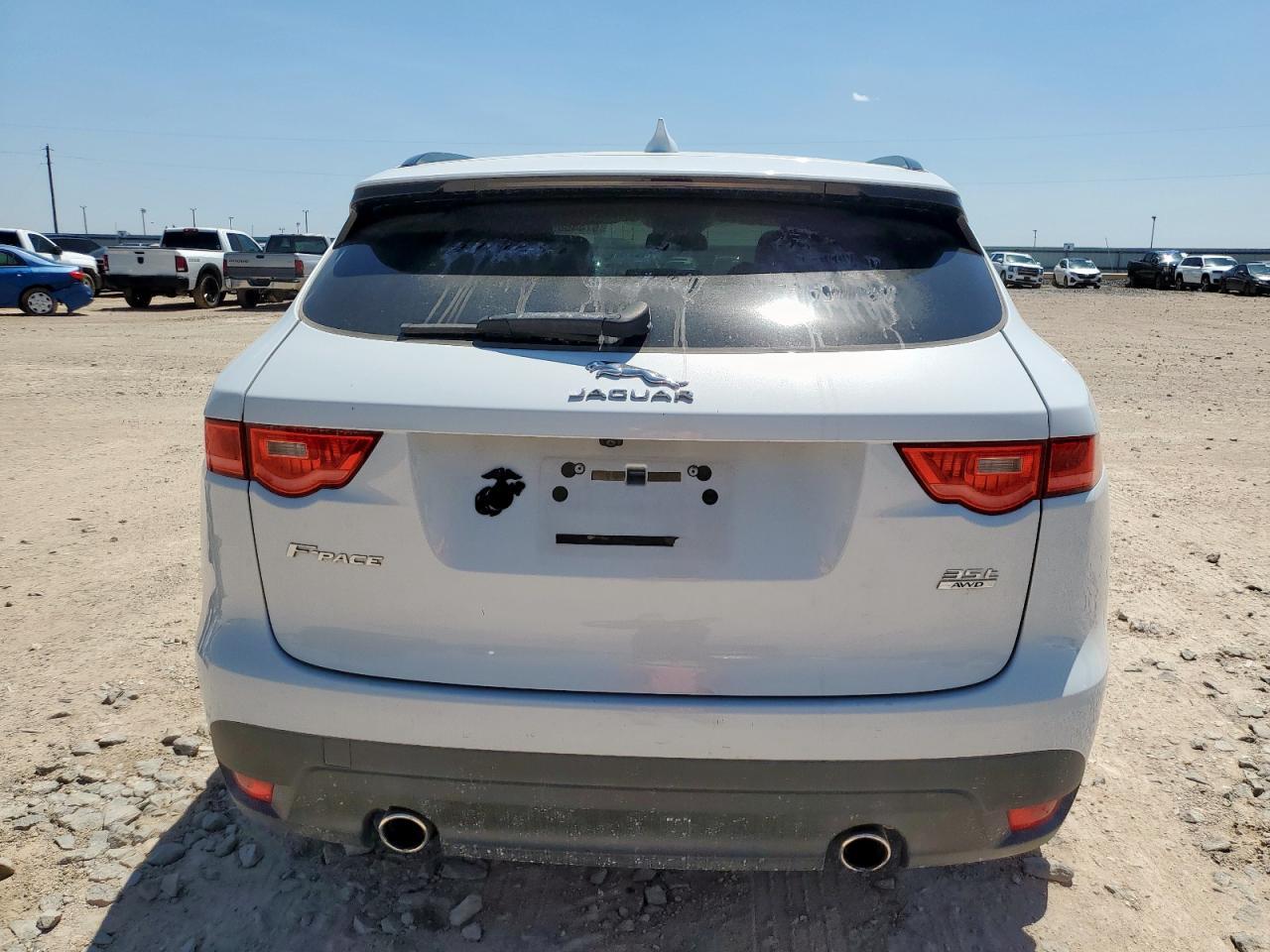 2017 Jaguar F-Pace Premium - Image 6