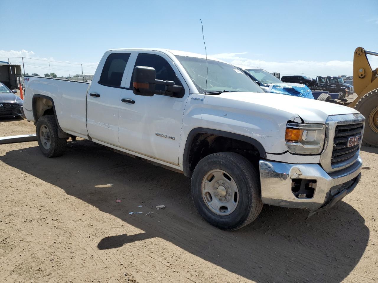 2019 GMC Sierra K2500 Heavy Duty - Image 4