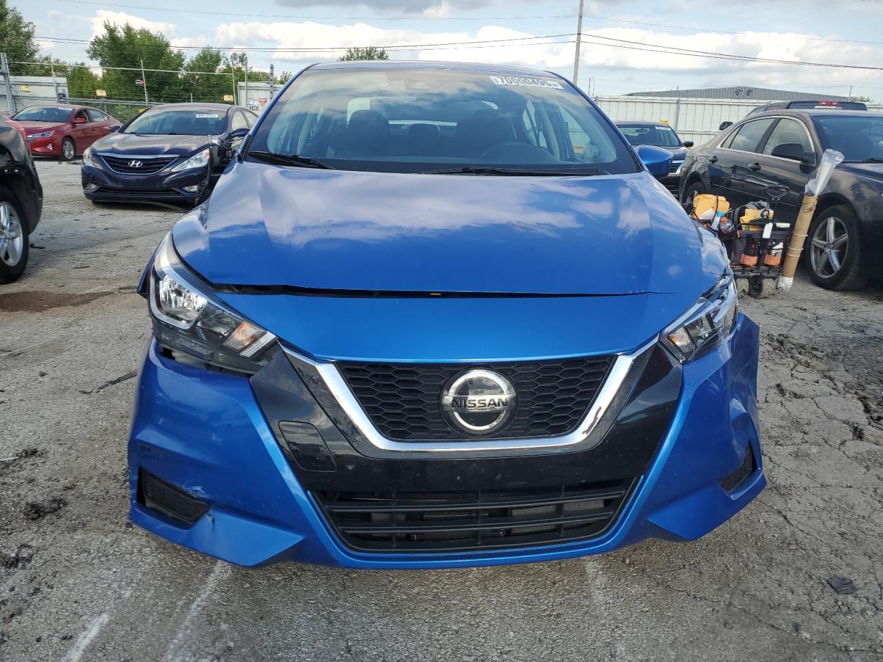 2022 Nissan Versa Sv - Фото 5