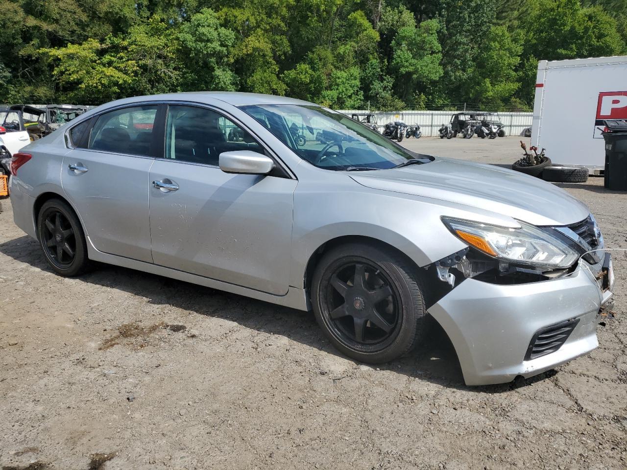 2018 Nissan Altima 2.5 S - Image 4
