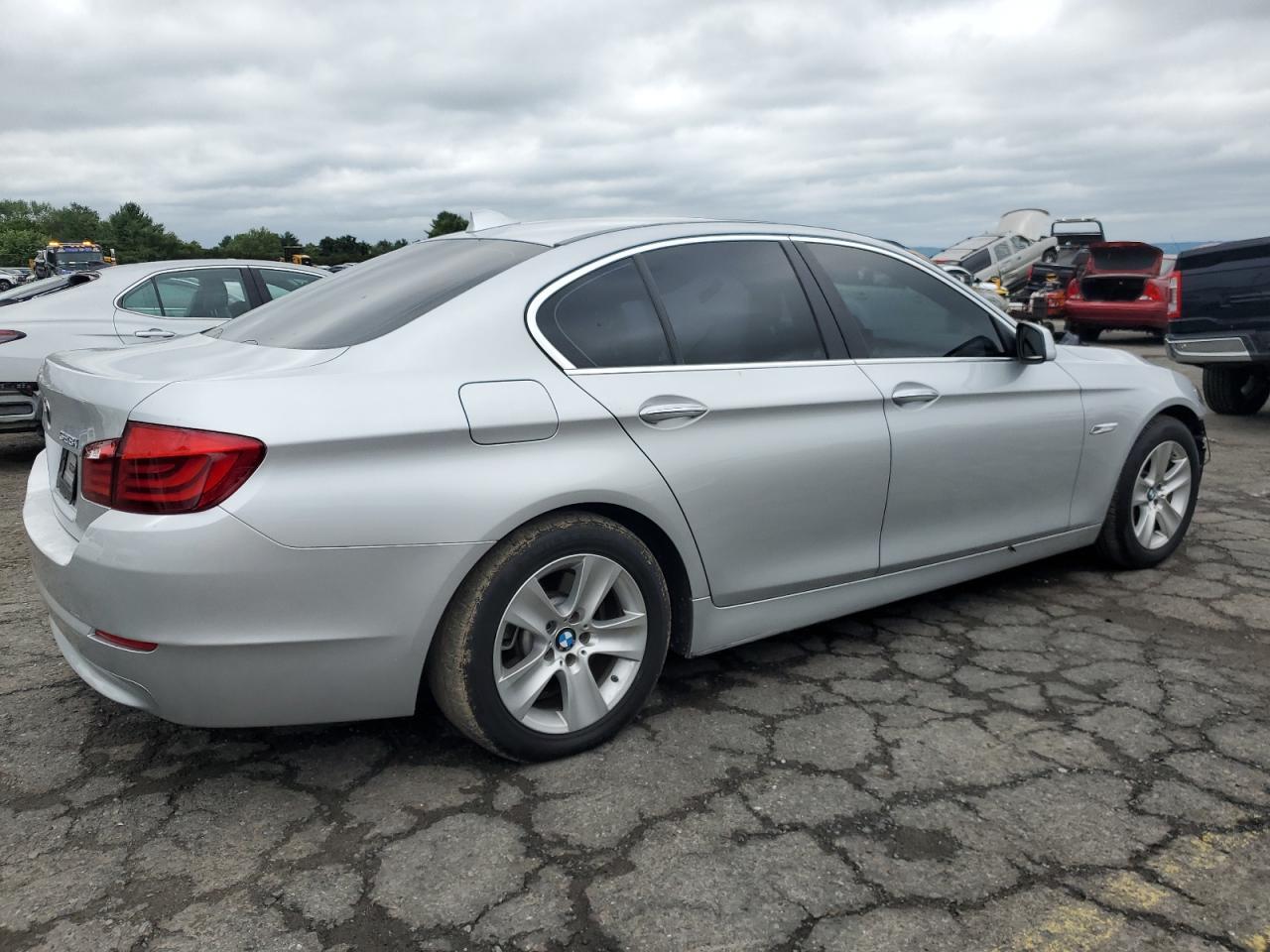 2013 BMW 528 I - Фото 3