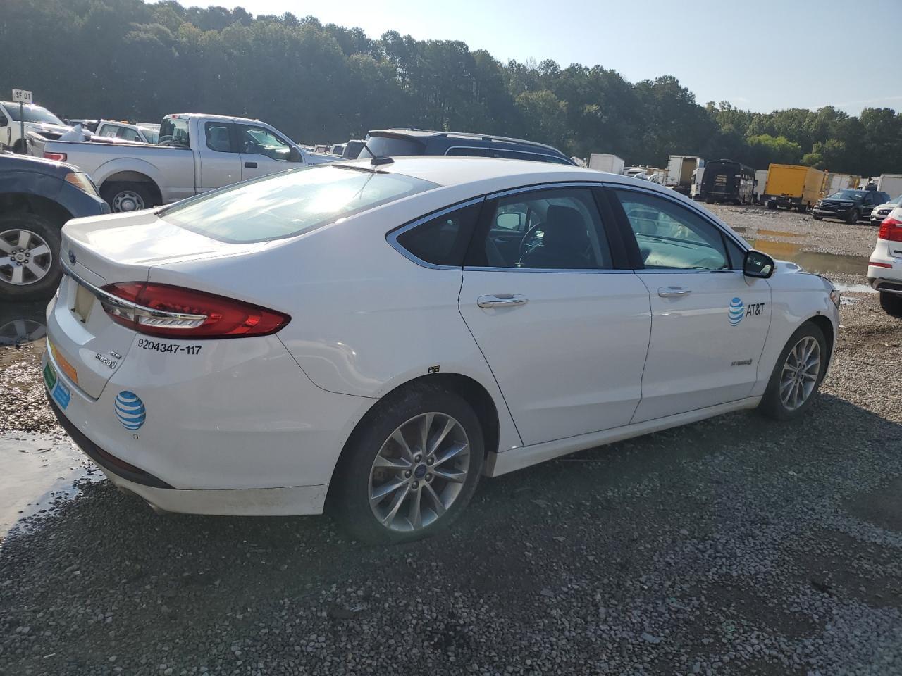 2017 Ford Fusion Se Hybrid - Image 3
