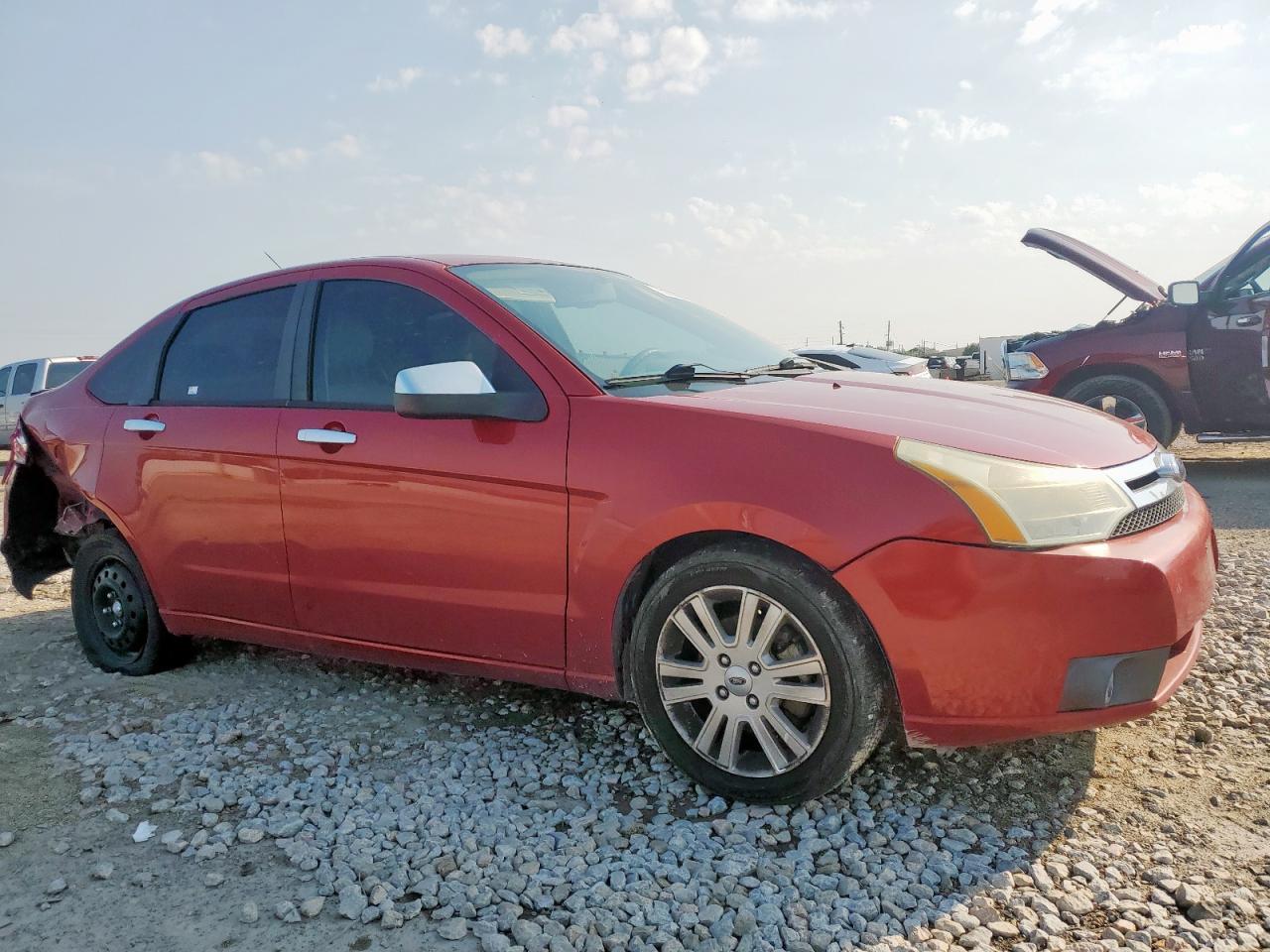 2010 Ford Focus Sel - Фото 4