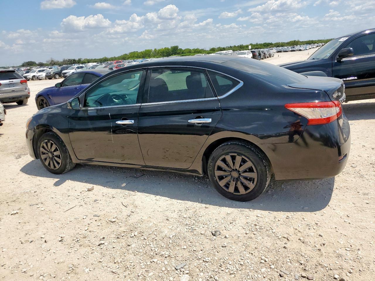 2014 Nissan Sentra S - Фото 2