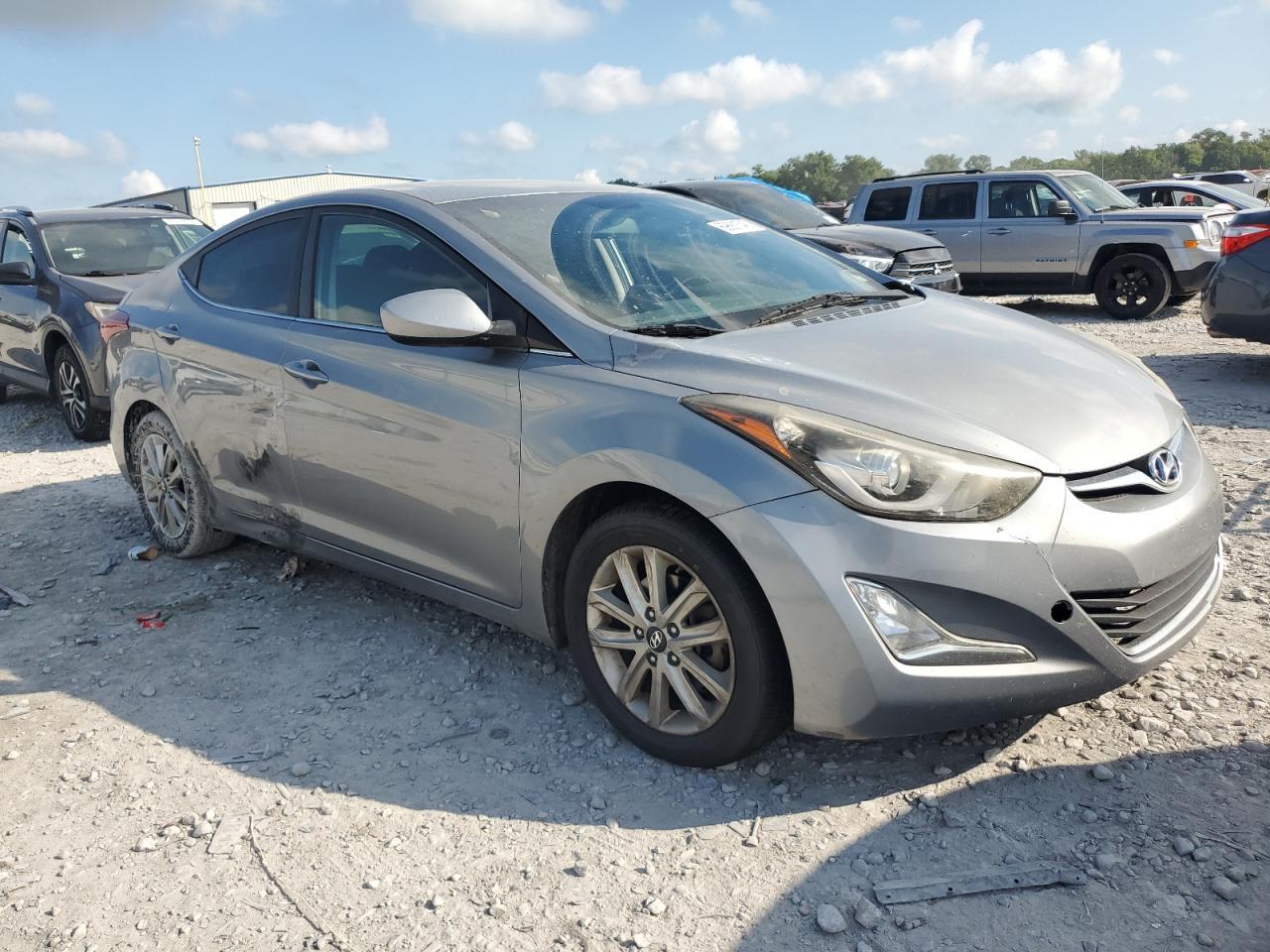 2015 Hyundai Elantra Se - Фото 4